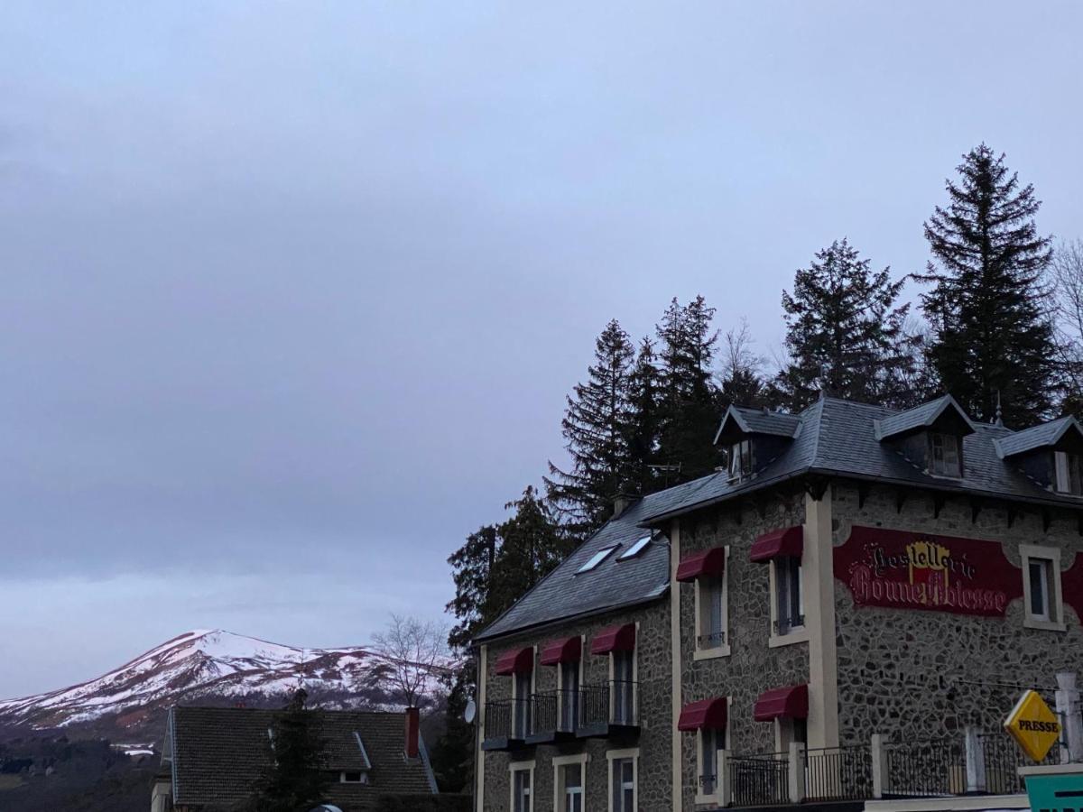 La bonne hôtesse Hotel Chambon-sur-Lac Exterior foto